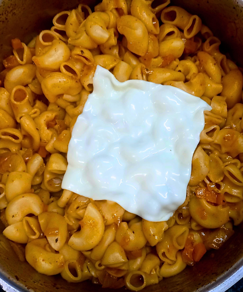 cheese pasta in cooker